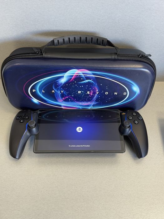 Продавам PlayStation Portal Remote