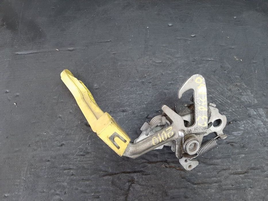 broasca capota  citroen c3 picasso sh  9686252680