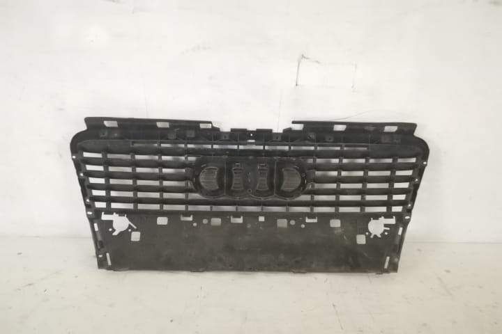 Grila Centrala Radiator Originala In Stare Buna Audi A8 D3/4E [facelif
