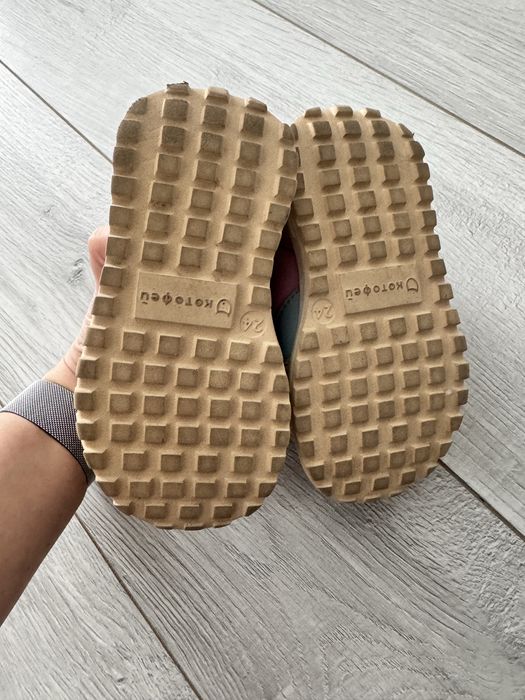 Продам обувь детскую