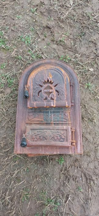 Vând ușa de soba + gratar