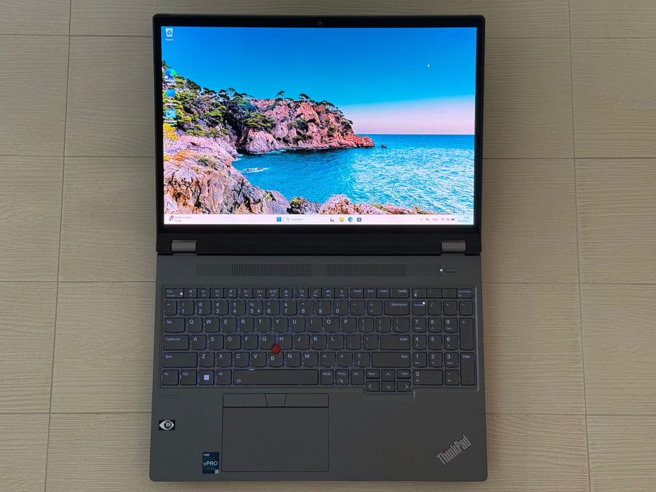 Топ Лаптоп 16’ UHD+4K Oled Touch i7-12850HX  Lenovo Thinkpad P16 Gen1  32GB DDR5  1TB SSD  RTX A1000