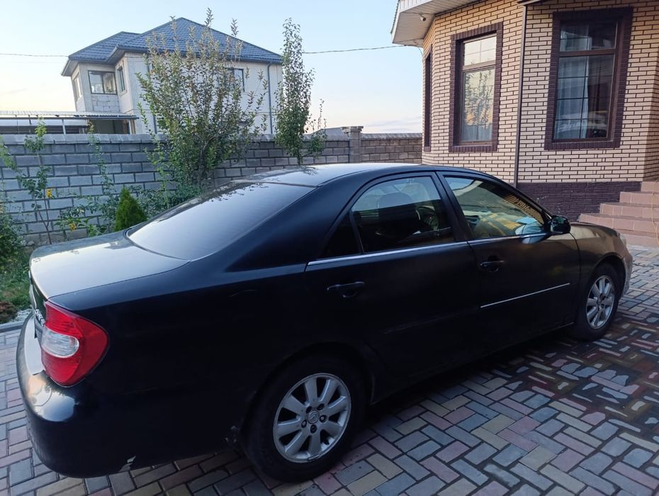Срочно продам тойоту камри...