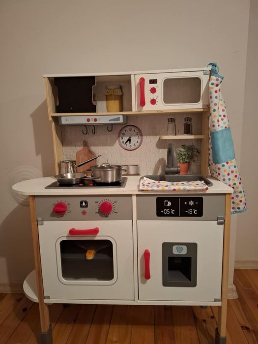 Детска кухня за игра