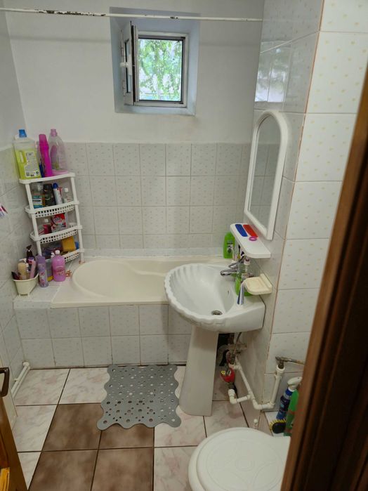 Apartament 4 camere, 95 mp total, parter, centrala proprie, langa Kaufland si Lidl, Str Industriei - Braila