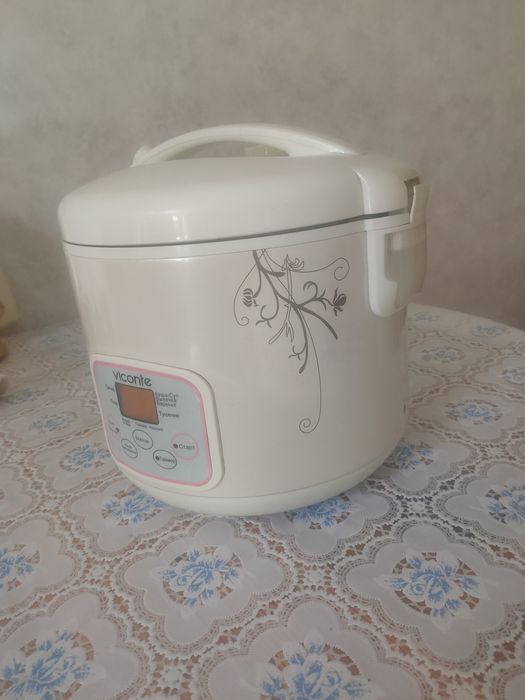 Мультиварка , объем 2 литра