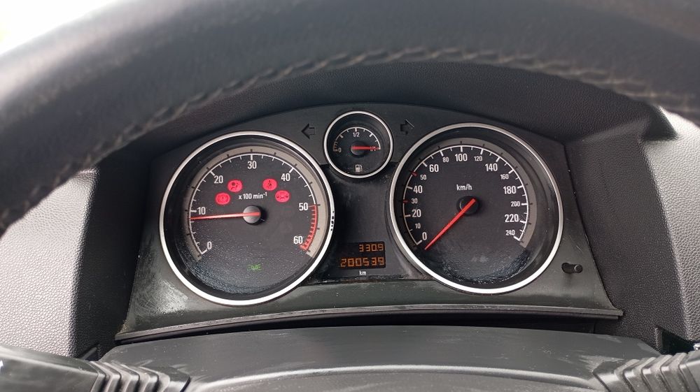 Opel Astra H 1.7cdti 110кс 2009г
