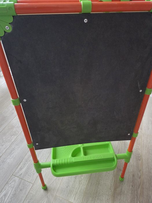 Продам мольберт двухсторонний