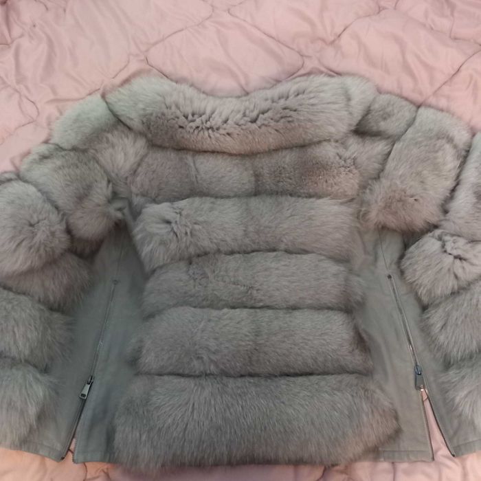 Палто от естествена кожа, сребърна лисица. Ново!