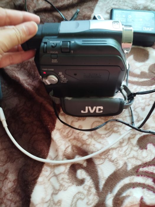 Видеокамера JVC рабочая