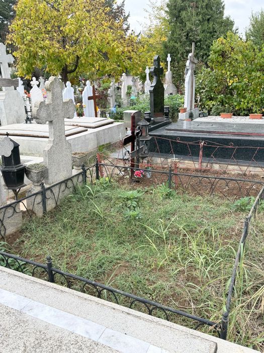 Două locuri de veci de vanzare Fundeni-Dobroești