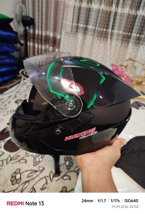 Moto shlem xali yengi