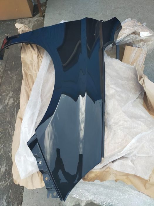 крылья в цвет лада веста оригинал