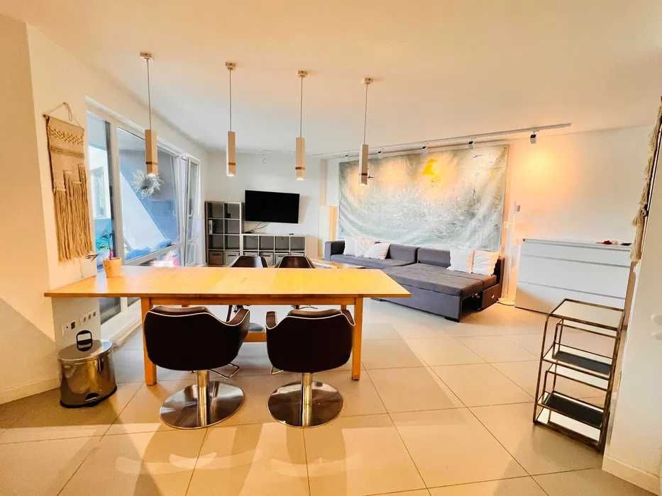 Дава се под наем Тристаен апартамент в София, Зона Б-19 - 110 кв.м за 1200 € - Снимка #2