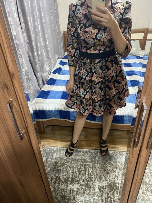 Платье пышное выше колен