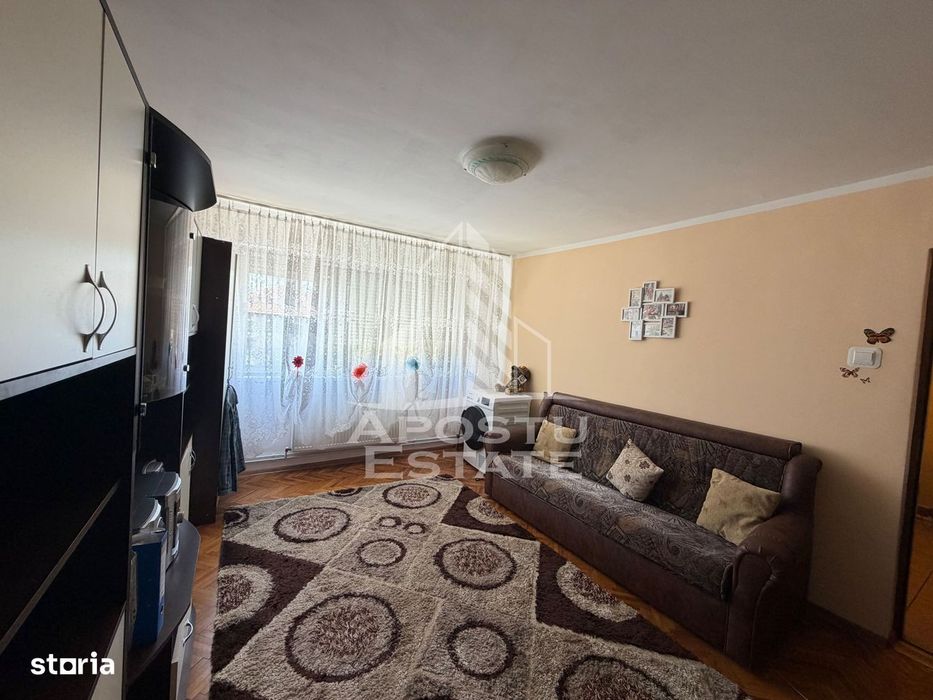 Apartament cu 3 camere de vânzare , Zona Dacia , Timisoara