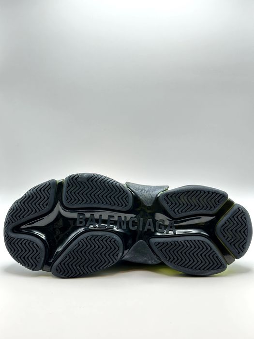 Balenciaga Triple S Black/Green Sneakers