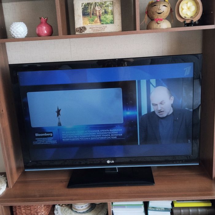 Продам телевизор LG