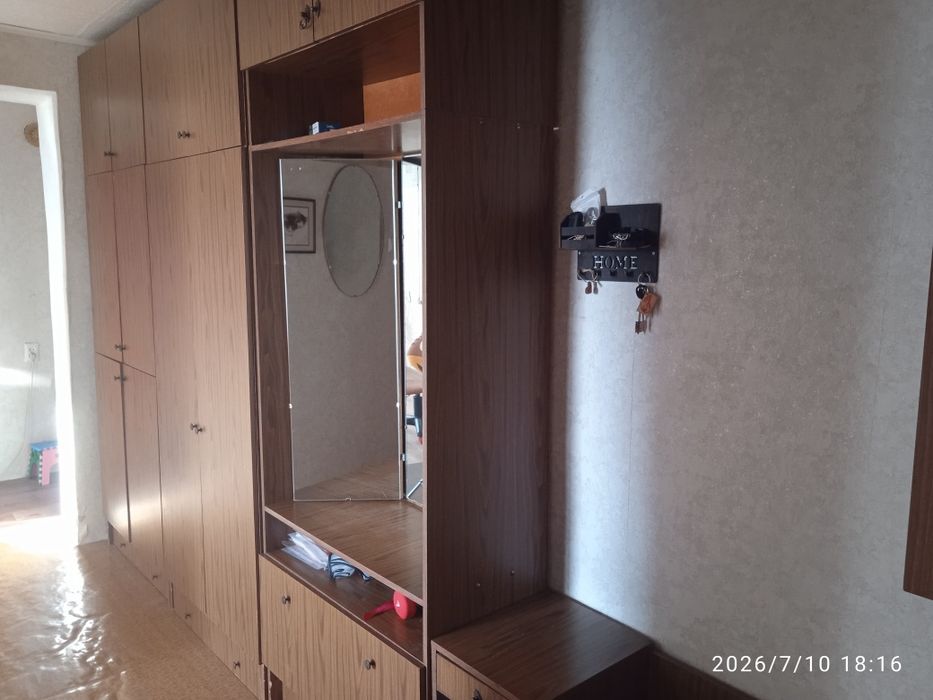 Продам гарнитур в прихожую