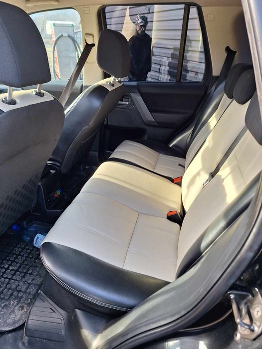 Land Rover Freelander 2