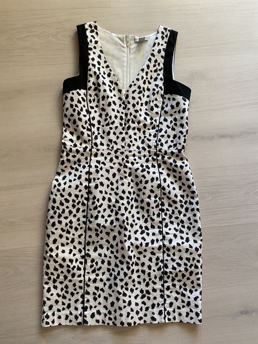 Vand rochie office(42)de la H&M.