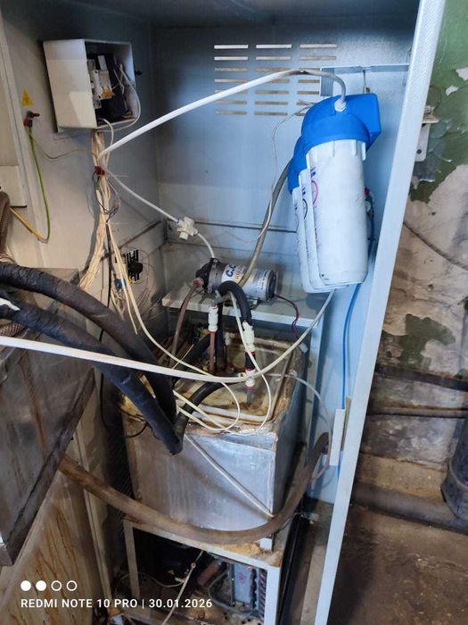 автоматы газ. воды б/у