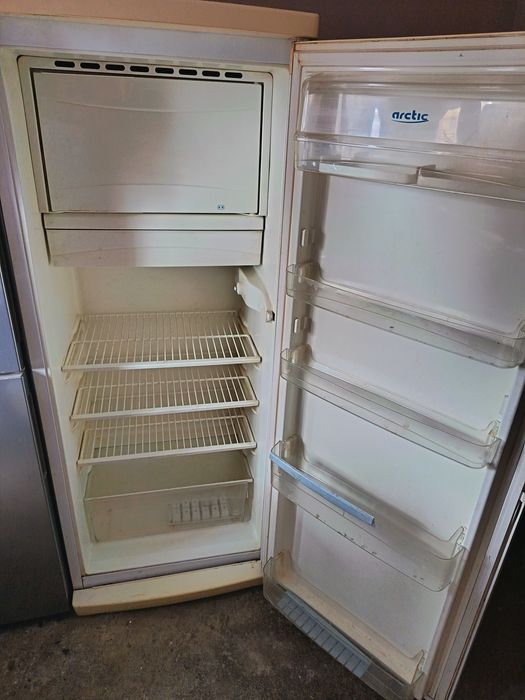 Vand frigider Artic in stare foarte buna