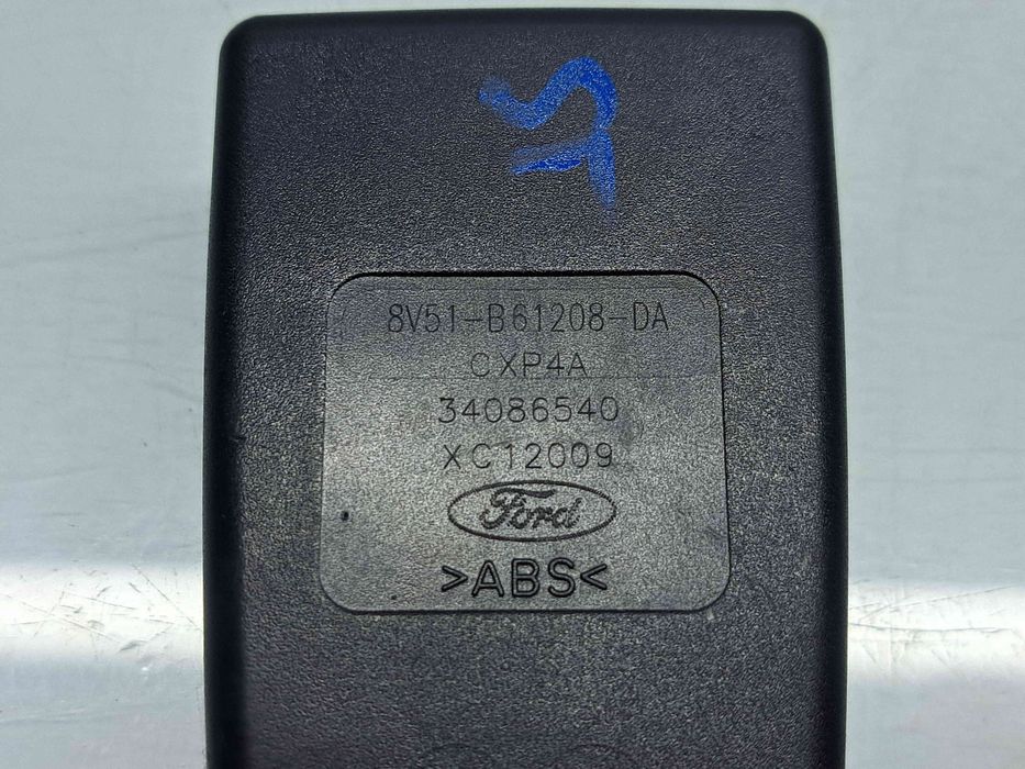 Capsa centura stanga fata Ford Fiesta 6 [Fabr 2008-2019] 8V51-B61208-