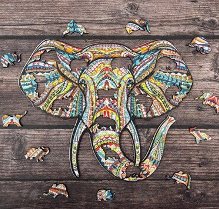 Дървени пъзели различни модели Дървен пъзел 150+ части включва кутия