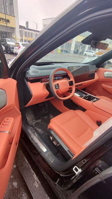 Lynk & Co 900 2.0 Turbo 2025