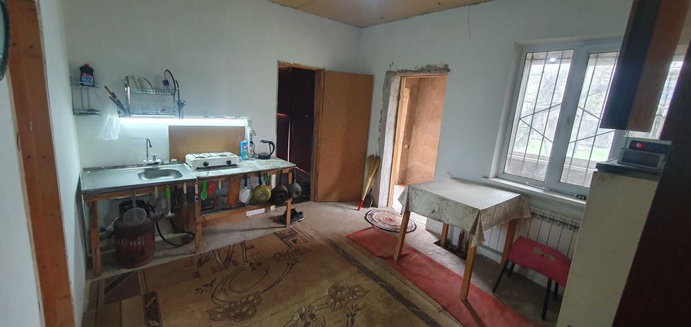 Продам дом дачу в Жандосова.