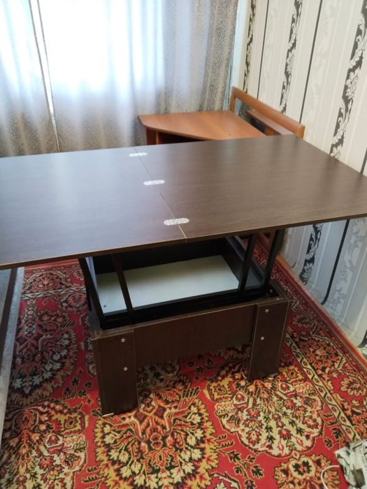 Журнальный столик