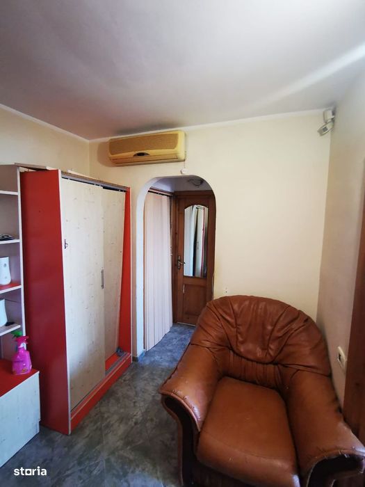 2 camere Micro 17 pret 52000 euro