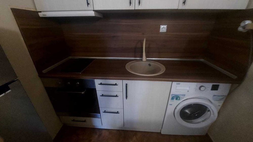 Двустаен апартамент в кв. Тракийски, град Хасково