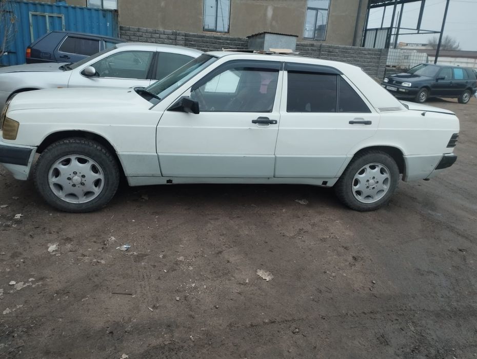 Продам машину 190 мэрс