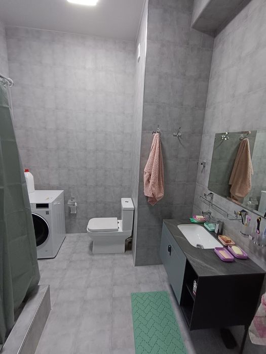 Продаю квартиру! Евро ремонт, заходи и живи,я сам хозяин,  описание!