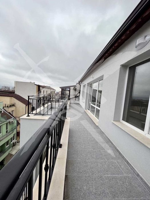 Продава се Четиристаен апартамент в Варна, Цветен квартал - 131 кв.м за 1756 €/кв.м - Снимка #9