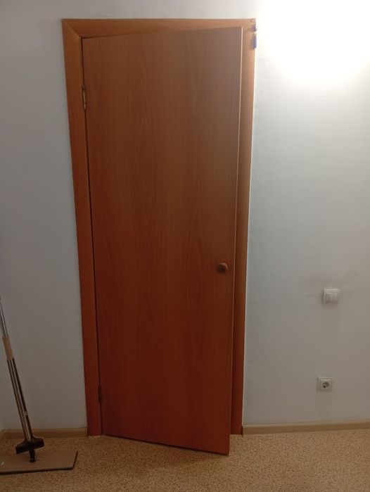 Продам двери бу 5000т