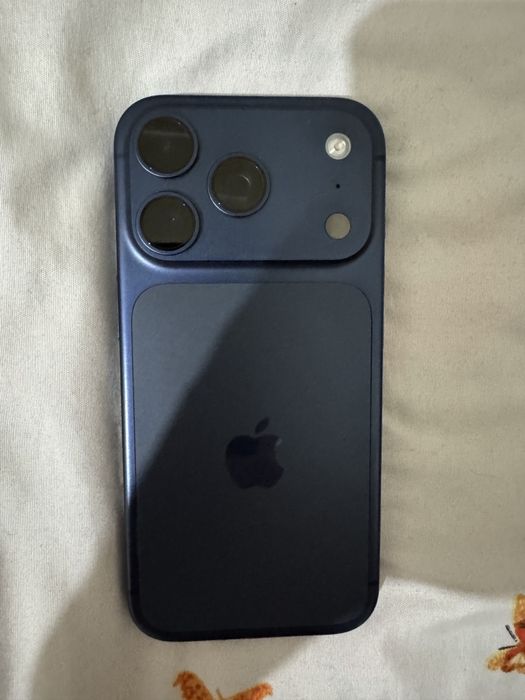 Iphone 17 pro blue arzon narxda