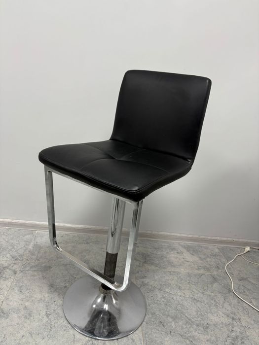 Стол и стул бровиста