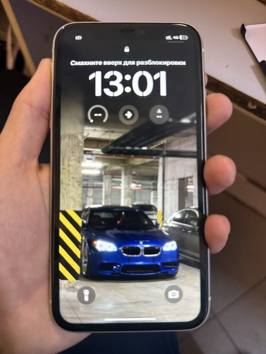 Айфон 11 с гаратей