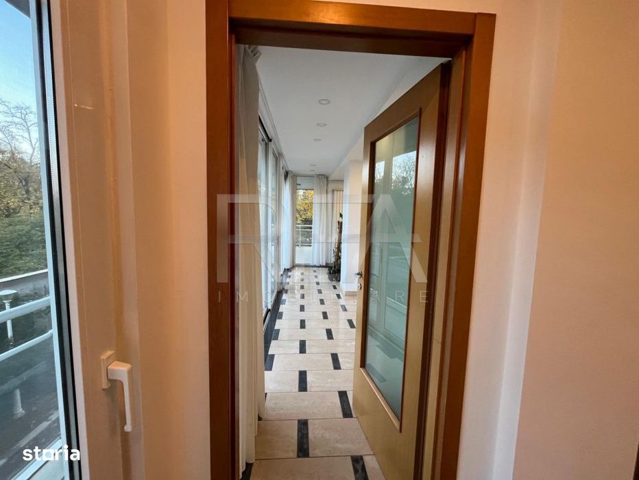 Apartament 4 camere  Resedinta