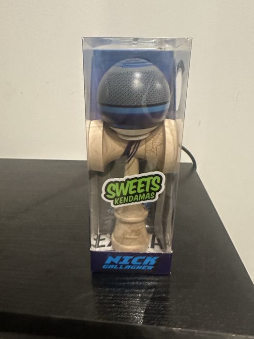 Sweets Pro Model Nick Galagher Cushion Clear