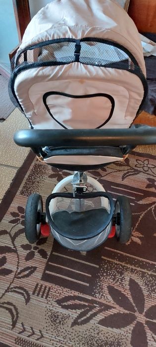 Бебешка триколка (почти неизползвана)