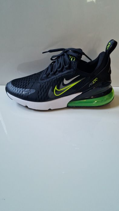 Nike Air Max 270