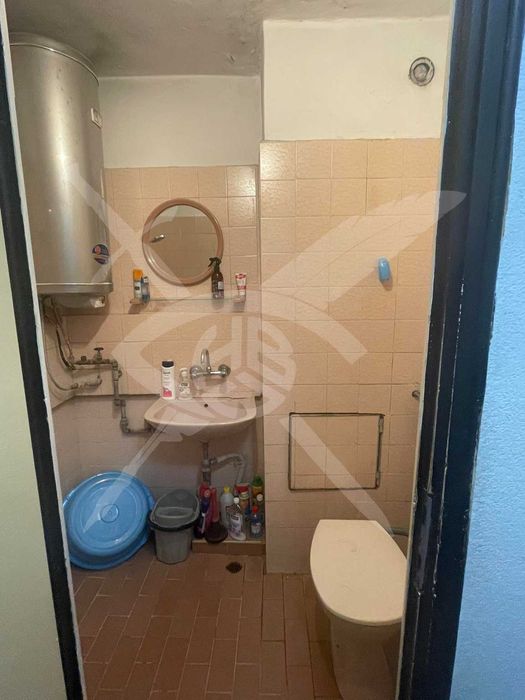 Дава се под наем Тристаен апартамент в Варна, Левски - 65 кв.м за 428.91 € - Снимка #7