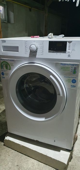 Mașină de spălat rufe Beko Slim, 7 kg, 1000 rpm