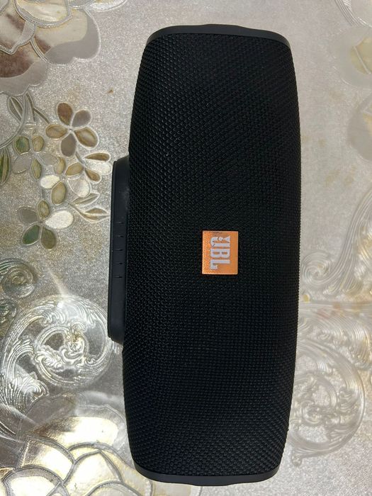 Продам Колонка jbl