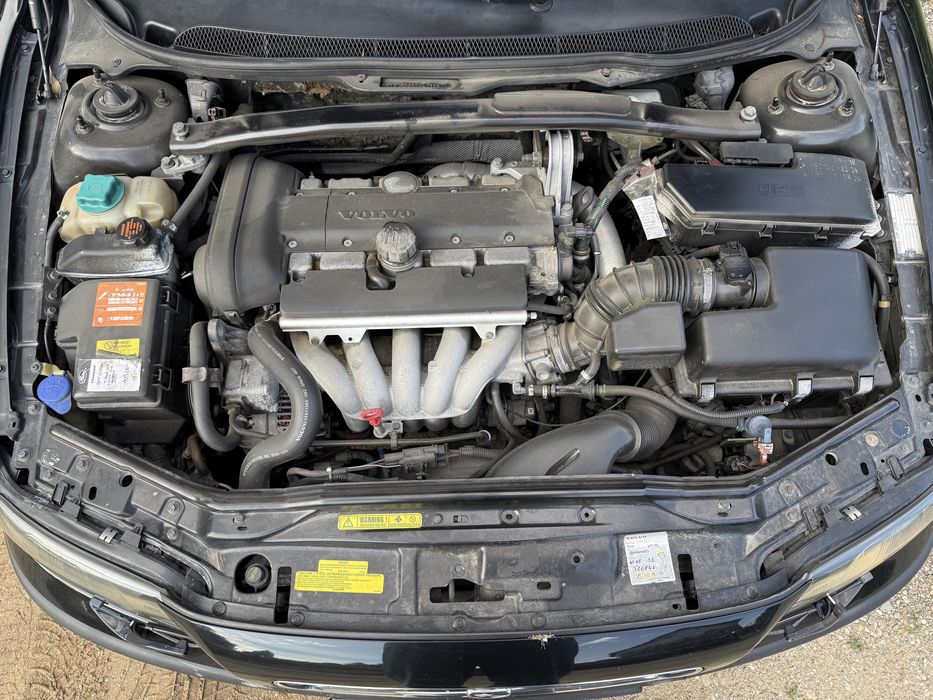 Volvo S60 2.4 Benzină 140 CP | 2004 | Cutie Manuală