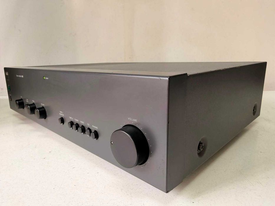 Amplificator High-End NAD 302 – Sunet Audiofil – Piesa de Colectie